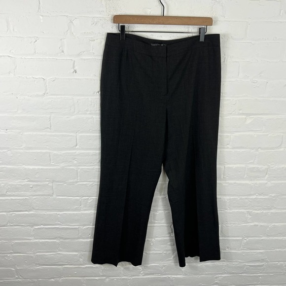 Lafayette 148 Women's Flat Front Cropped Pants Straight Leg Black Size 12 - Picture 1 of 5